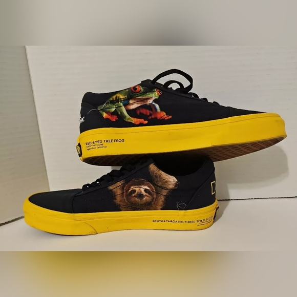 Vans x National Geographic Old Skool Size Mens 4.5 womens 6  Frog Wolf Snake - Picture 2 of 9